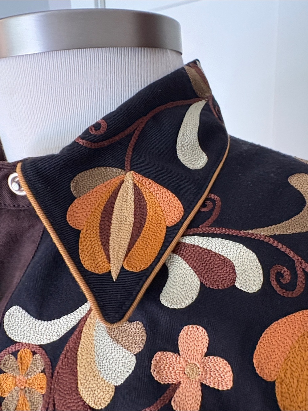 Vintage Brown Western pearl snap Shirt with gold tonal Floral Embroidery - Picture 3 of 11
